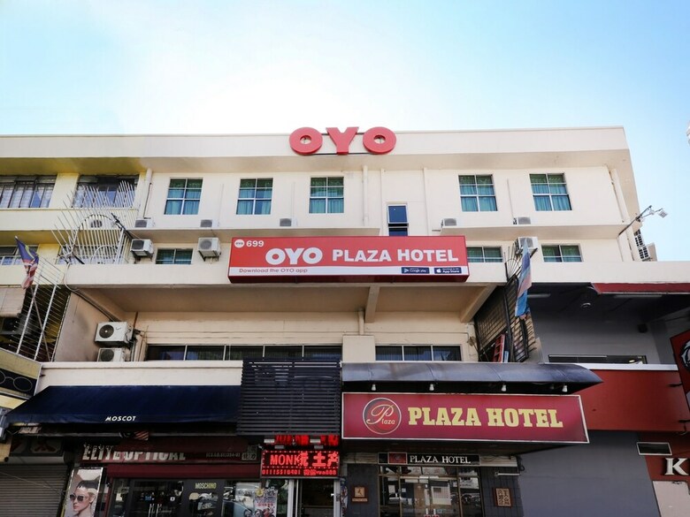 Oyo 699 Plaza Hotel