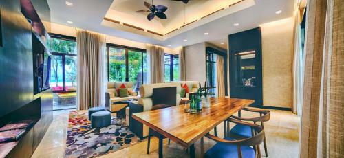 Hotel Borneo Eagle Resort