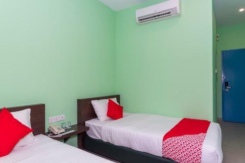 Oyo 1172 Hotel Shlyo