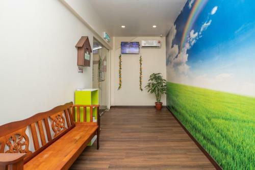 Oyo 89410 Z & H Hotel