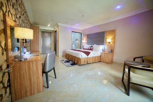 Corinthia Villa Hotel