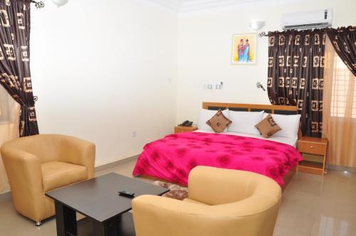 Western Dreams Hotel
