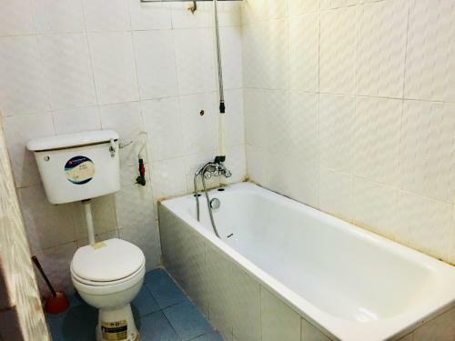Omolucas Hotel & Suites