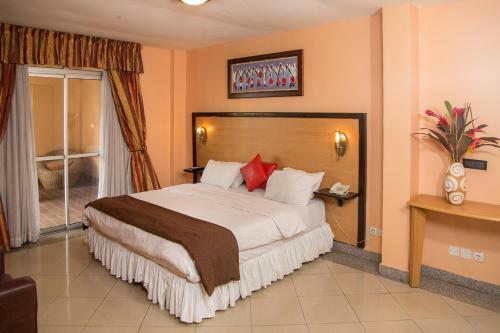 La Cour Hotels And Apartments Cooper