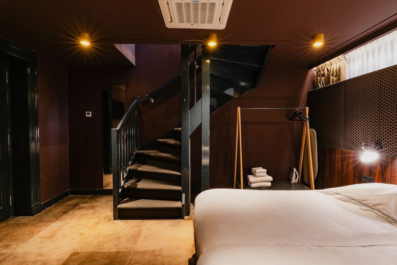 Hotel De Jonker Urban Studios & Suites