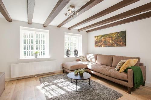 Canal Garden Apartments II By Vgw
