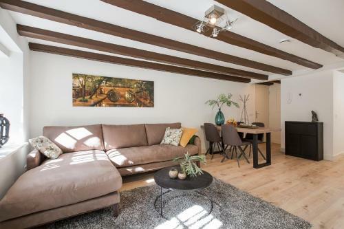 Canal Garden Apartments II By Vgw