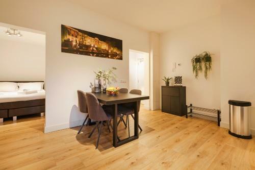 Canal Garden Apartments II By Vgw
