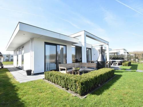 Luxury Villa In Harderwijk Near Lake