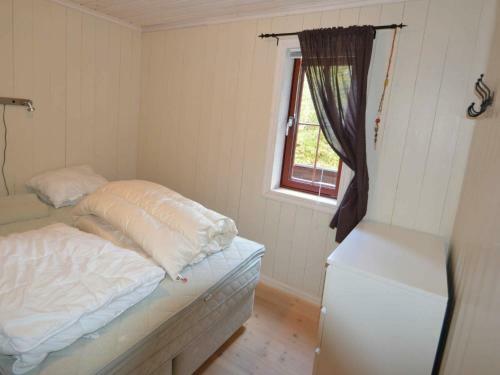 Apartamento Three-bedroom Holiday Home In �seral 7