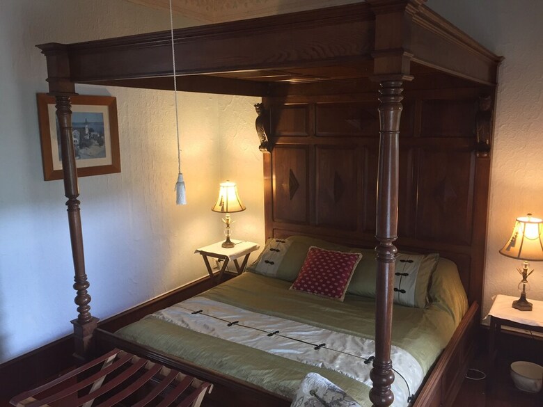 Bed & Breakfast Karamana Homestead (1872)