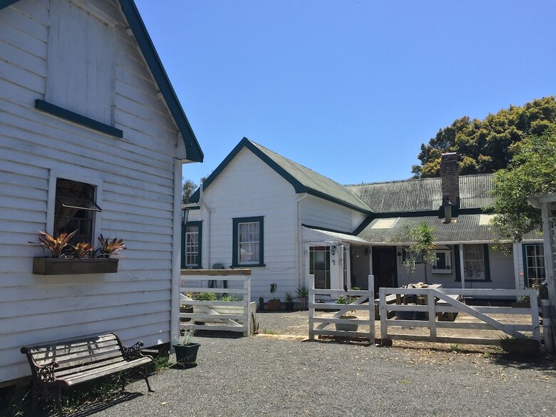 Bed & Breakfast Karamana Homestead (1872)