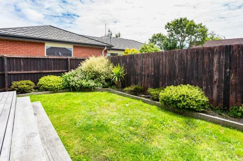 Comfy Villa - Christchurch Holiday Homes
