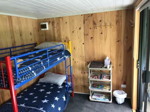 Bed & Breakfast Laharan Retreat