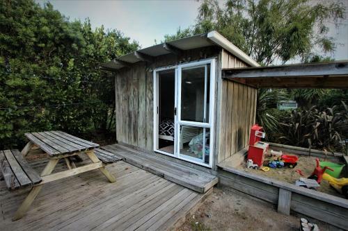 Bed & Breakfast Laharan Retreat