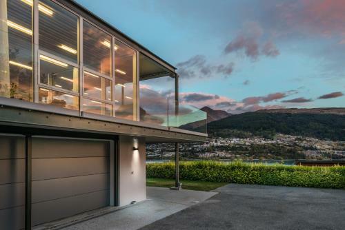 Shimmerlake By Majordomo