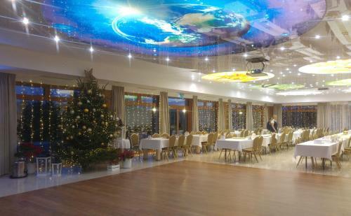 Hotel Wichrowe Wzg�rze Chmielno