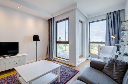 White Merlin Via Nadmorski Dw�r Apartments