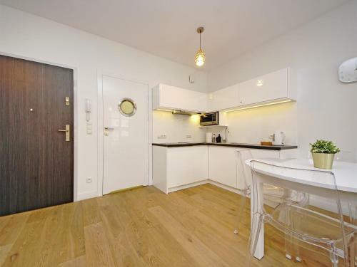 City Center - ?wi?tego Ducha By Apartmore