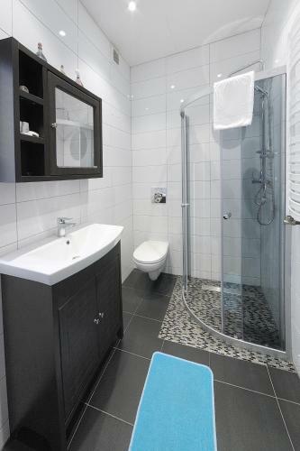 7th Room Guest House
