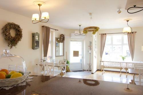 Hostal Pensjonat Per?a Wise?ka