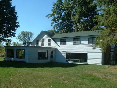 Limerick Lake Lodge And Marina