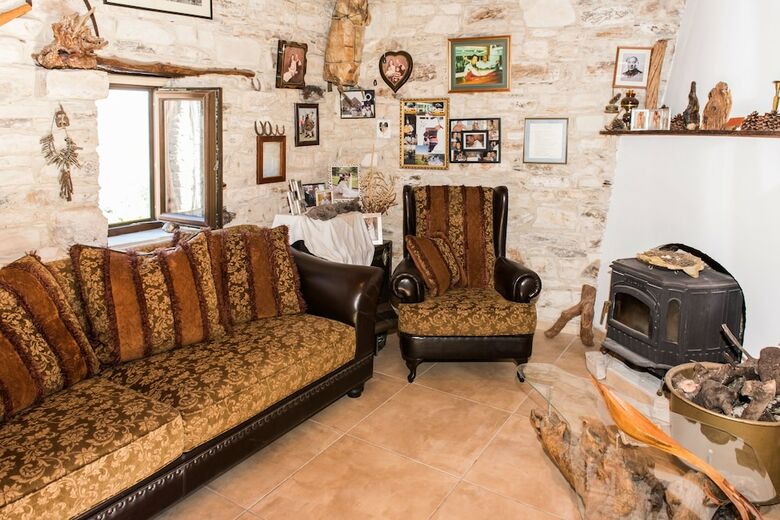 Hostal Our House