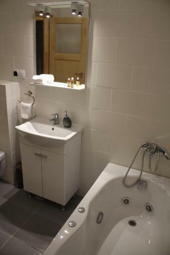 Bonfert Apartments Cisnadie