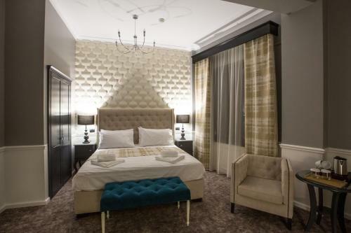 Peninsula Boutique Hotel