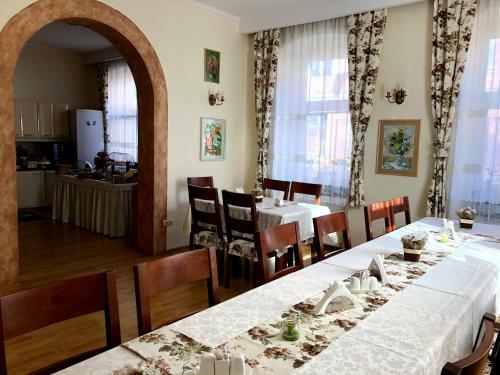 Hostal Pensiunea Lucia