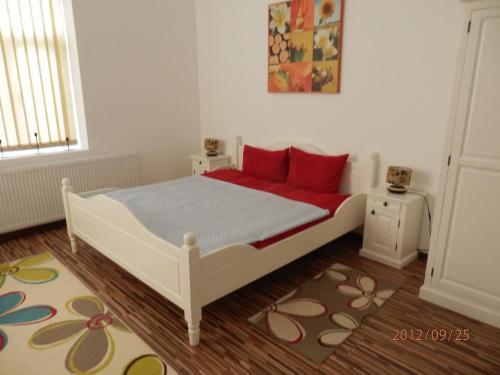 Pannonia Apartments