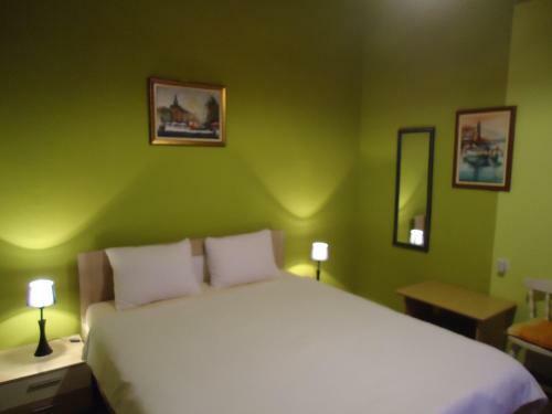Hostal Apartments Villa Svetlana