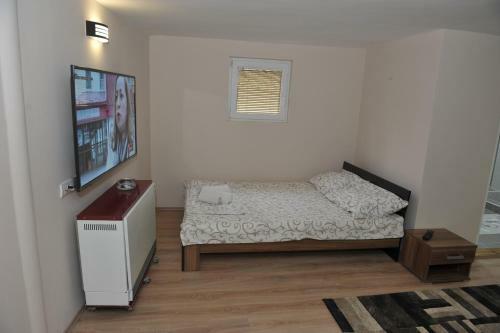 Golden House Apartments