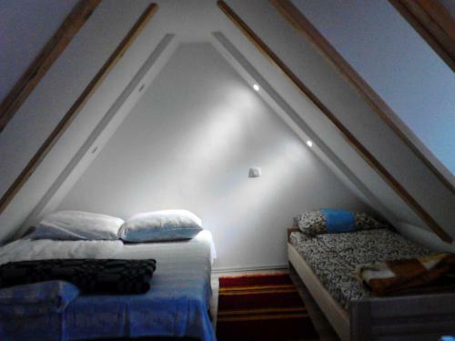 Hostal Guest House Villa Jovi?i?
