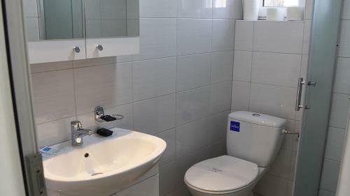 Bed & Breakfast Hotel Mk, Plavi Restoran, Loznica