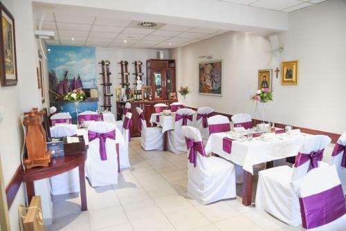 Bed & Breakfast Hotel Mk, Plavi Restoran, Loznica