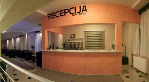 Hotel Feniks Po?arevac