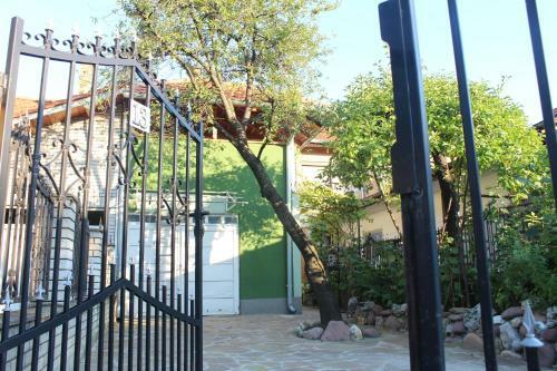 Hostal Guest House Villa Krstic