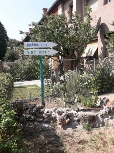 Hostal Guest House Villa Krstic
