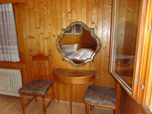 Chalet Sven & Marc Gr�chen/st. Niklaus Vs