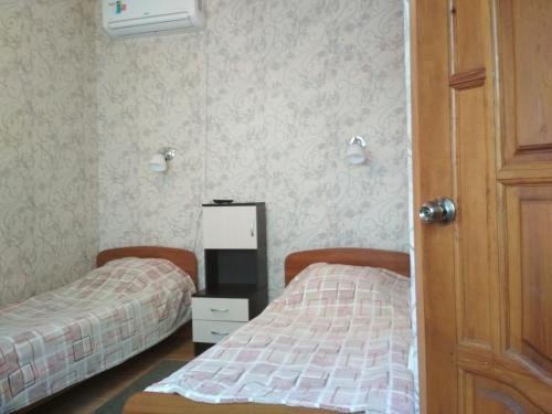 Hostal Guest House On Samburova 279