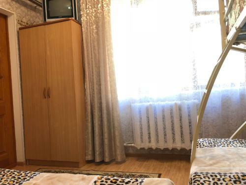 Hostal Guest House On Samburova 279