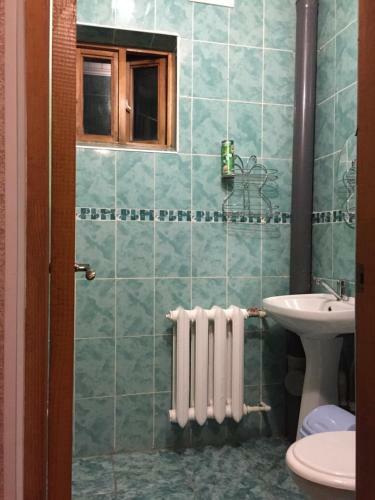 Hostal Guest House On Samburova 279