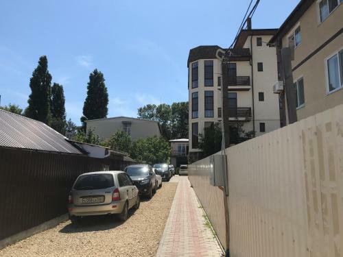 Posada Guest House Try Zvezdy