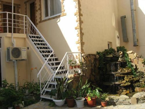 Hostal Patio Guest House