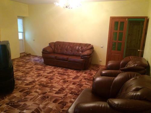 Apartment At Samburova