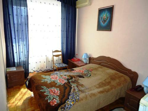 Yakor Hotel