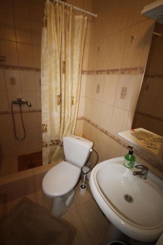 Hostal Guest House On Kirova 78