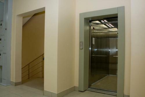 Comfort Apartment On Komsomolskiy Prospekt 44