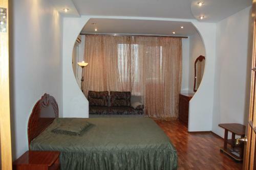 Apartments On Budennogo 17v